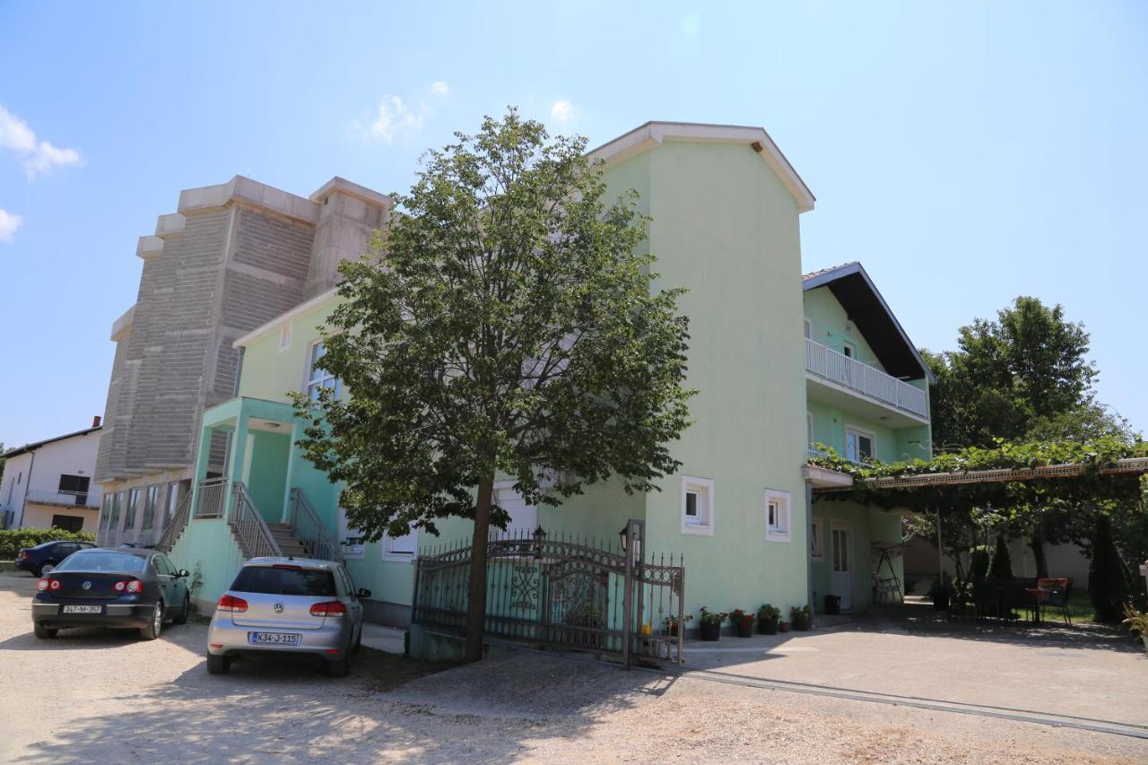 Pansion Devotions Hotel Međugorje Екстериор снимка